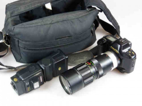 Canon T90 Camera with 70-260 lens and flash