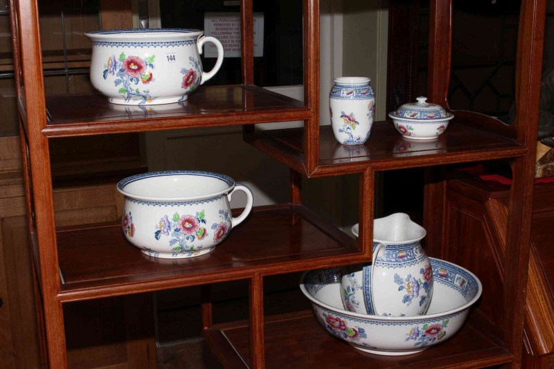 Losol Ware Chusan toilet set (6)