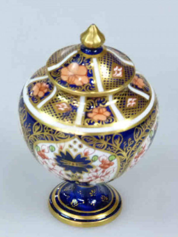 Royal Crown Derby 'Imari' Urn Shaped Vase and Lid, 11.5cm high