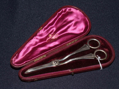 Victorian silver grape scissors, Aldwinckle & Slater, London 1887, in...