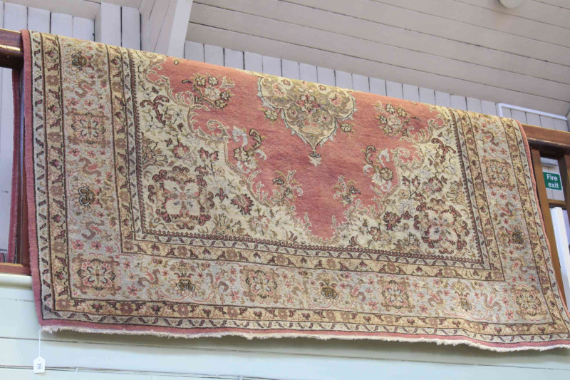 Eastern pink ground carpet 3.00 by 2.00