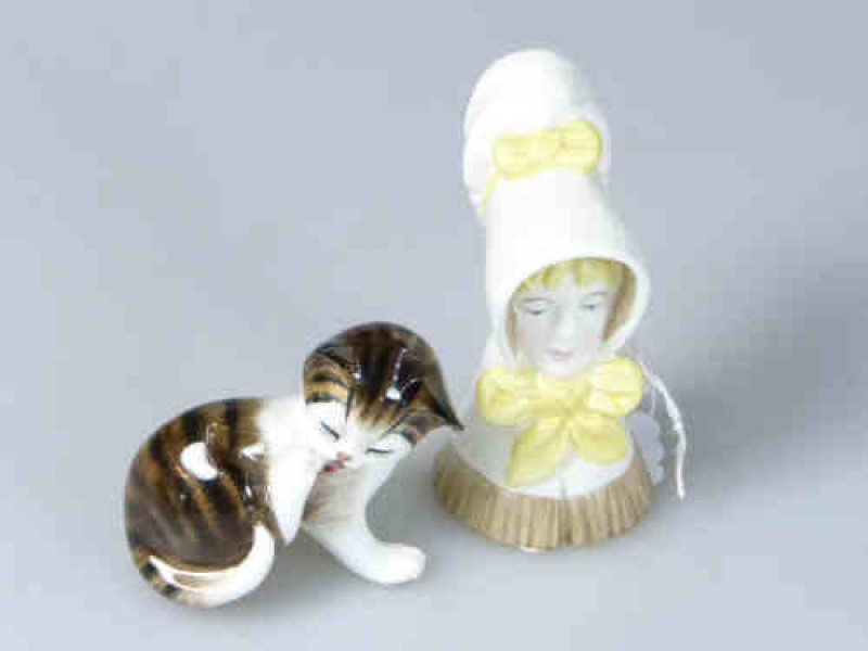 Royal Worcester Candle Snuffer Young Girl and Doulton Cat Licking It's Paw (2)