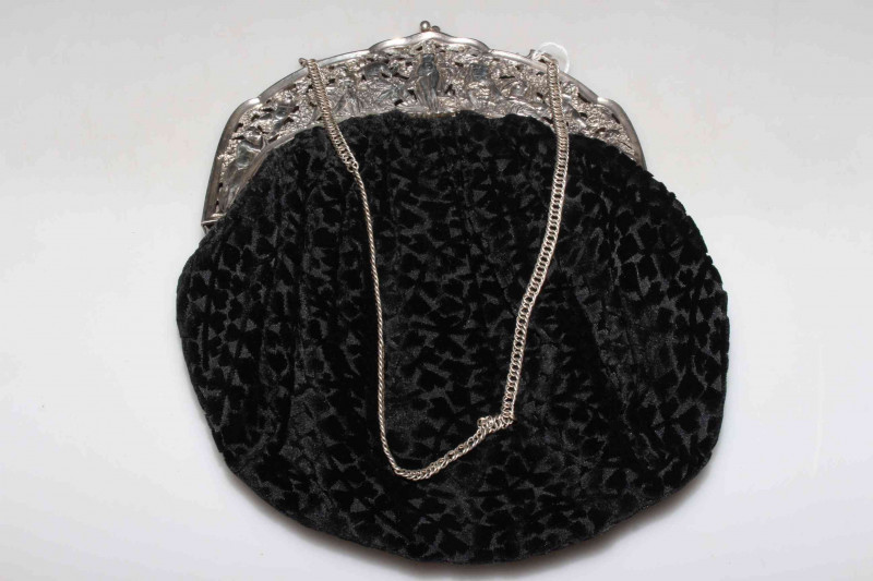 Good silver mounted evening bag, 800 grade