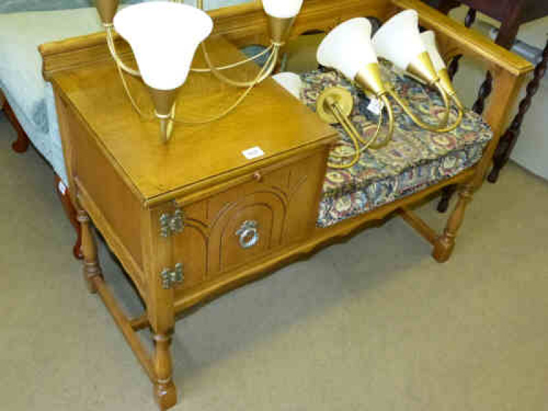 Medium Oak Telephone Seat