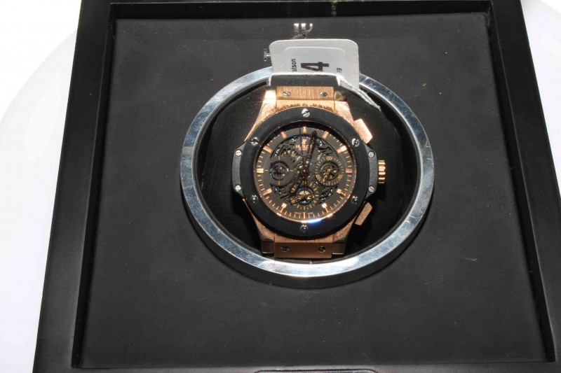 Gents wristwatch, boxed