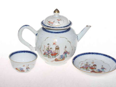 Late 18th Century Chinese porcelain teapot, tea bowl and saucer, having...