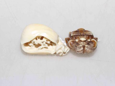 Ivory netsuke and a mask (2)