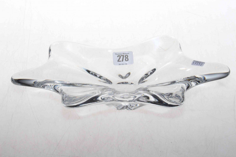 Baccarat shaped glass bowl