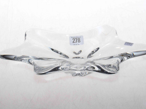 Baccarat shaped glass bowl