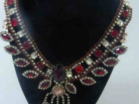 Striking Vintage Paste Necklace