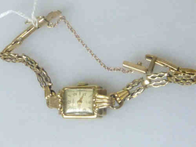 Rotary 9ct Yellow Gold Ladies Wrist Watch, the Case and Strap Hallmarked, 13grams gross