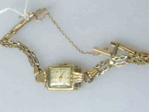 Rotary 9ct Yellow Gold Ladies Wrist Watch, the Case and Strap Hallmarked,...