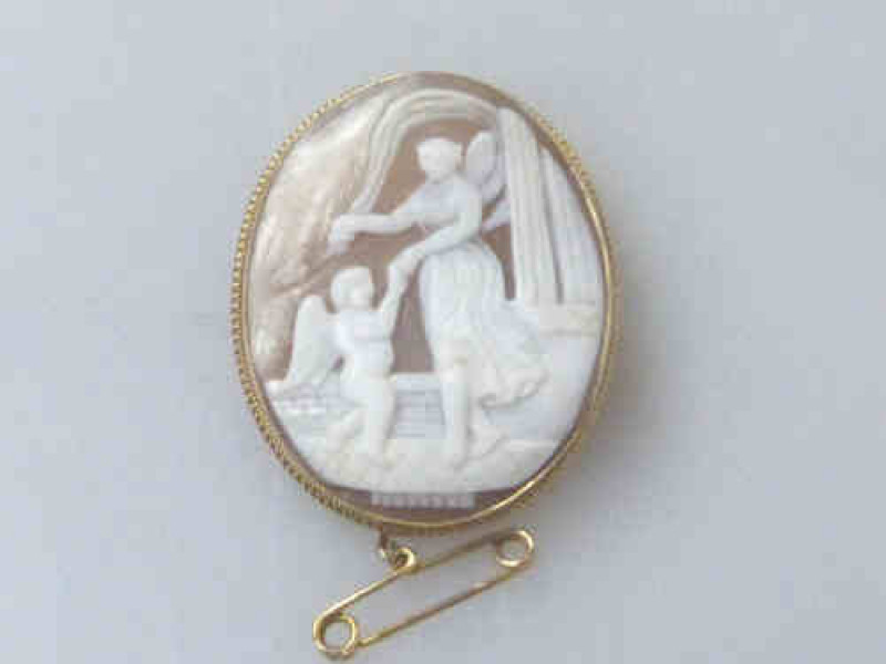 9ct Gold Mounted Cameo Brooch, 12grams gross