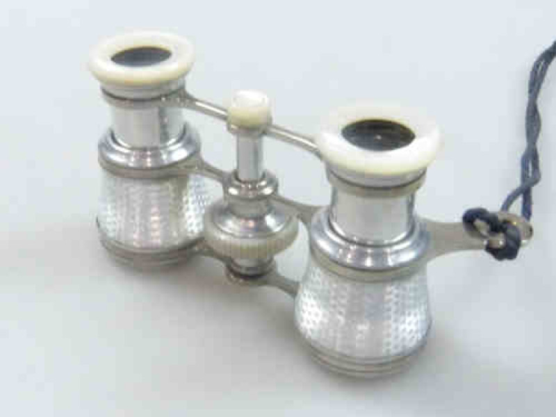 Pair Mother of Pearl Mounted Opera Glasses, J Lizars, Glasgow - Edinburgh