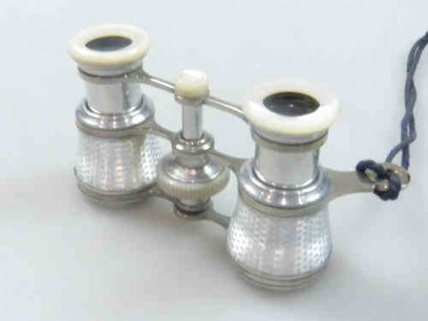 Pair Mother of Pearl Mounted Opera Glasses, J Lizars, Glasgow - Edinburgh