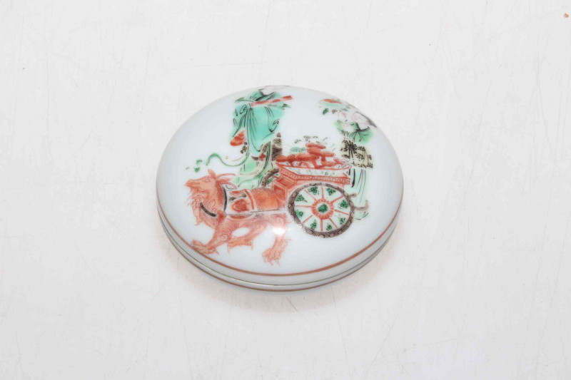 19th Century Chinese ink-pot decorated with figures having six character mark in blue to the base.