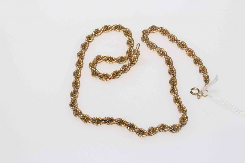 9 carat gold rope twist necklace, 40cm.