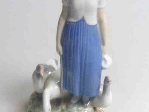 B & G Figure 'Girl with Geese'
