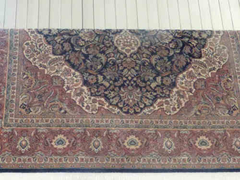 Blue Ground Floral Design Wool Rug, 2.00m x 3.00m