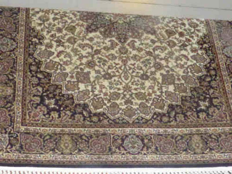 Beige Ground Keshan Rug, 1.70m x 1.25m