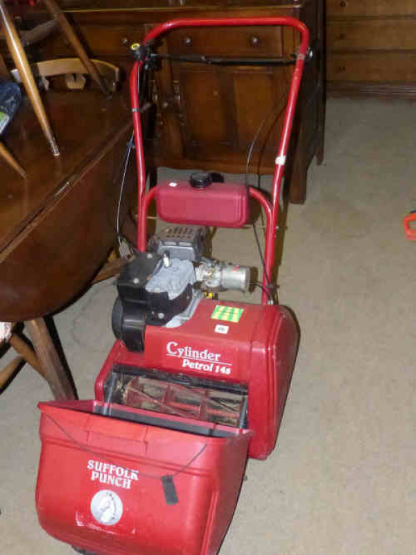 Suffolk Punch Cylinder 14s Petrol Lawn Mower