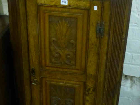 Oak Hanging Corner Cabinet with double carved panel door