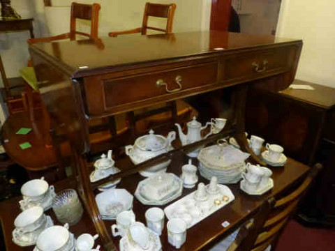Bevan Funnell Mahogany Sofa Table