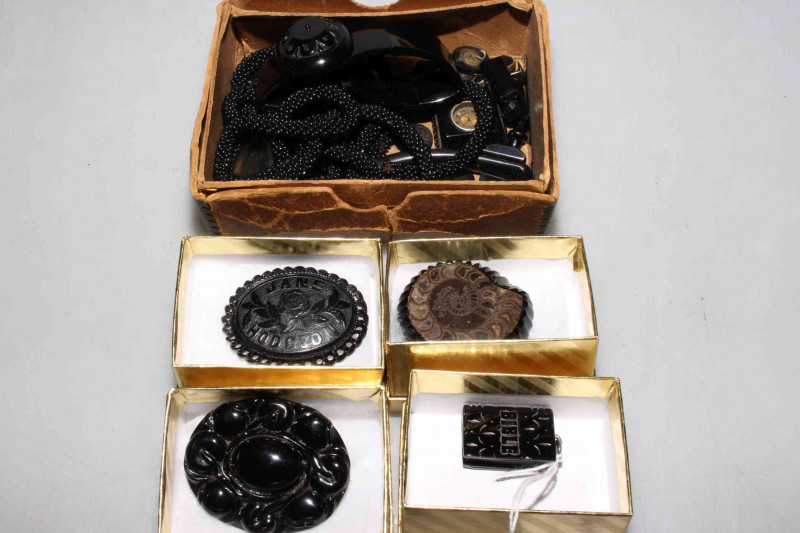 Jet and other jewellery including brooches, bible pendant, etc.