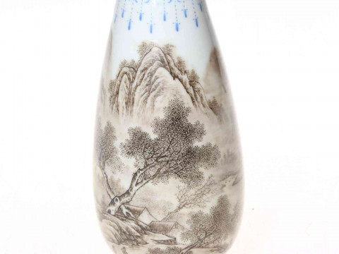 Chinese landscape vase, 20cm.