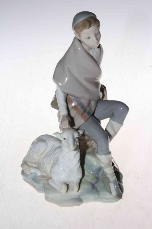 Lladro Shepherd Boy figurine, 24cm.