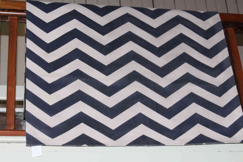 Contemporary blue and white chevron rug 1.70 by 1.20.