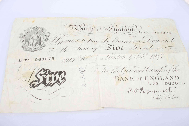 Bank of England white five pounds K. O. Peppiatt, London, 4th Feb 1947. Serial No. L32 060075 