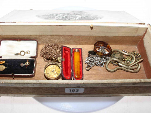 Box with 9ct gold fob watch, gold mounted cheroot holder, gold stick pins,...
