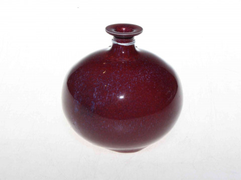 Chinese sang-de-boeuf vase, 13cm