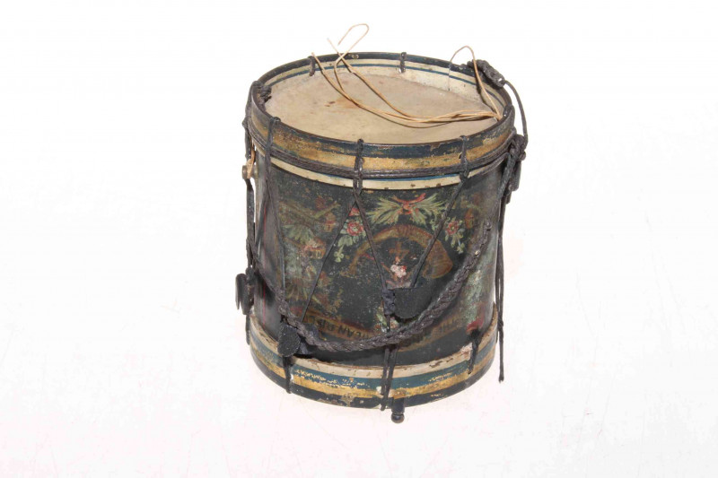 Interesting militaire miniature drum bearing arms of The Kings African Rifles, 8.5cm