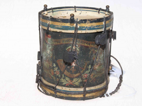 Interesting militaire miniature drum bearing arms of The Kings African Rifles, 8.5cm thumbnail