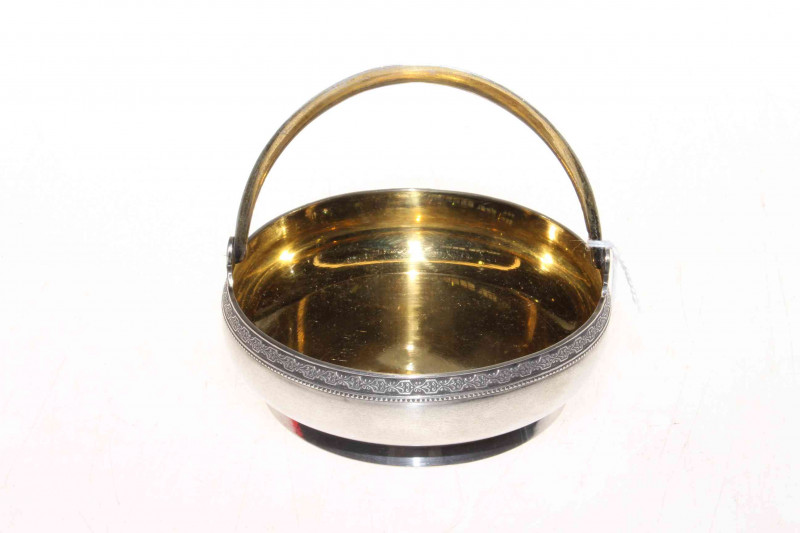 Russian silver swing handle basin with ornate border and gilt interior, 11cm dia