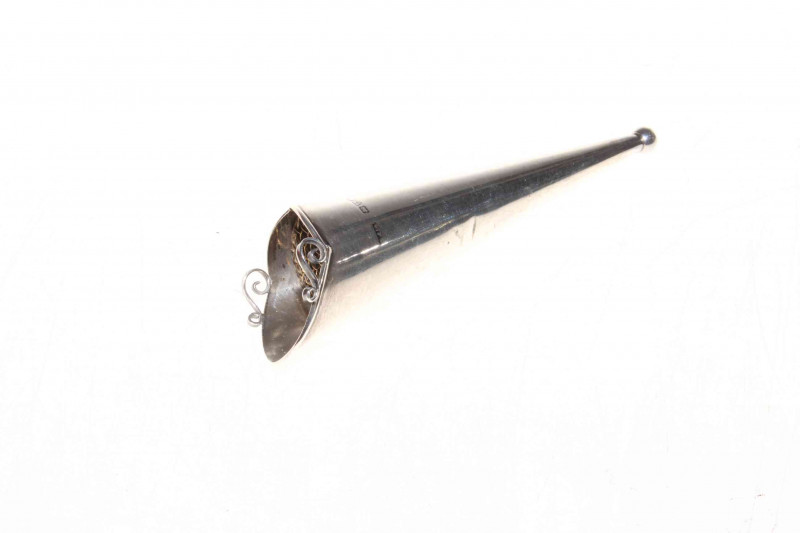 Silver posy holder, Chester 1911
