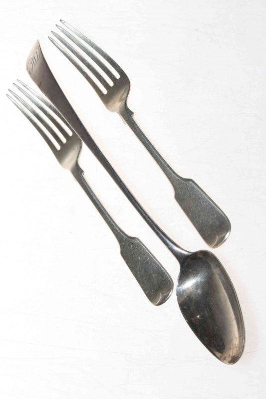 George III silver basting spoon, London 1787, 30cm length and two Victorian table forks, London 1842 (3)