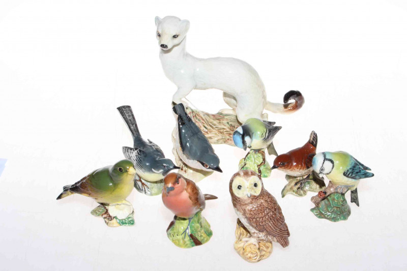 Bewsick Stoat 1021 and eight Beswick birds. Including Grey Wagtail, Greenfinch, Nuthatch, Blue Tit, Owl, Wren 